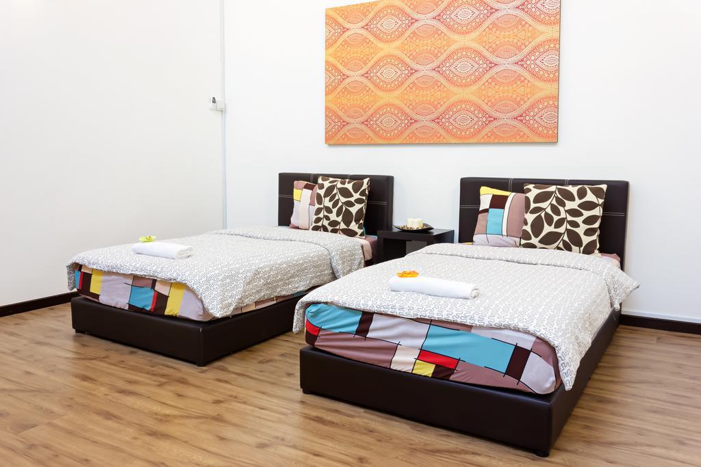 Shamrock Beach Villas Batu Ferringhi Penang Room photo